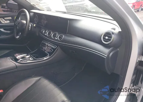 2017 Mercedes-Benz E 300 4Matic из США, поврежденный, VIN WDDZF4KBXHA183107